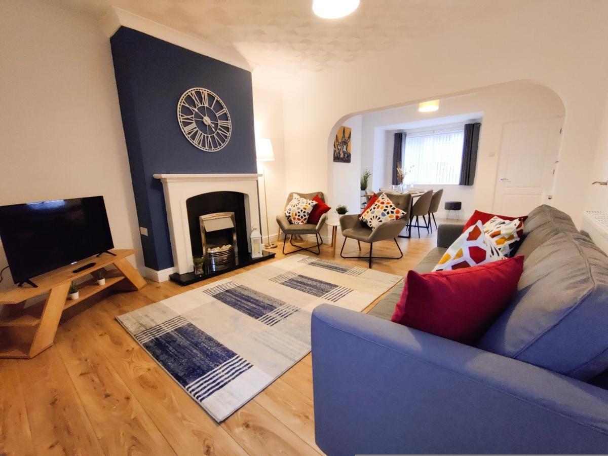 Апартаменты 3Br-St Johns Hse-Free Parking-Workers-Kitchen-Wifi-Dog Friendly Донкастер Экстерьер фото
