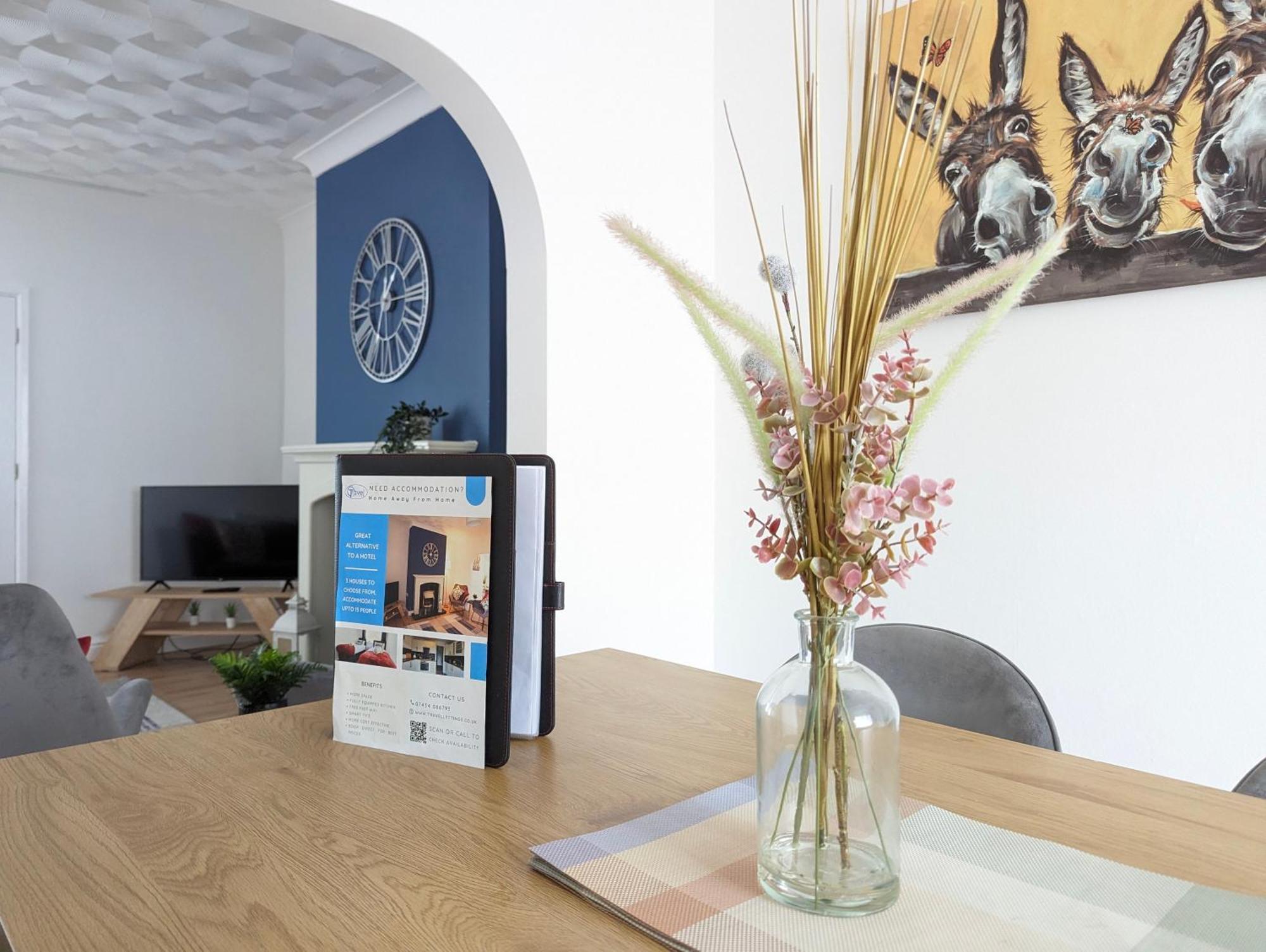 Апартаменты 3Br-St Johns Hse-Free Parking-Workers-Kitchen-Wifi-Dog Friendly Донкастер Экстерьер фото